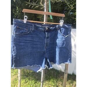 Levis Womens 501 Shorts Medium Wash button fly 22W
